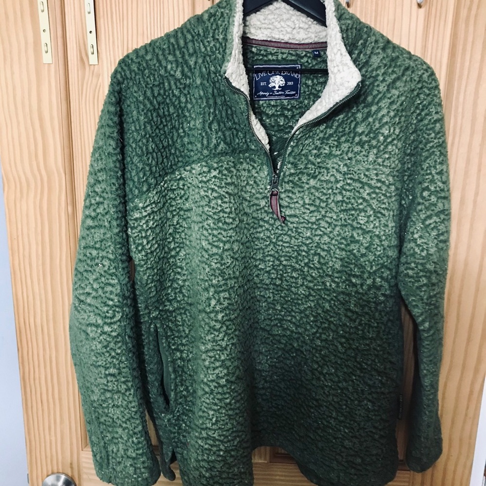 GUC Like Oak Brand Pull Over